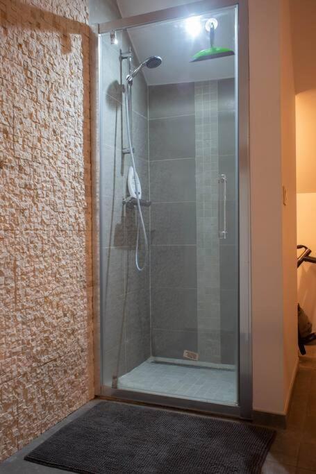 Maison 3 Chambres Proximite Aeroport Et Grand Axes Charleroi Exterior photo