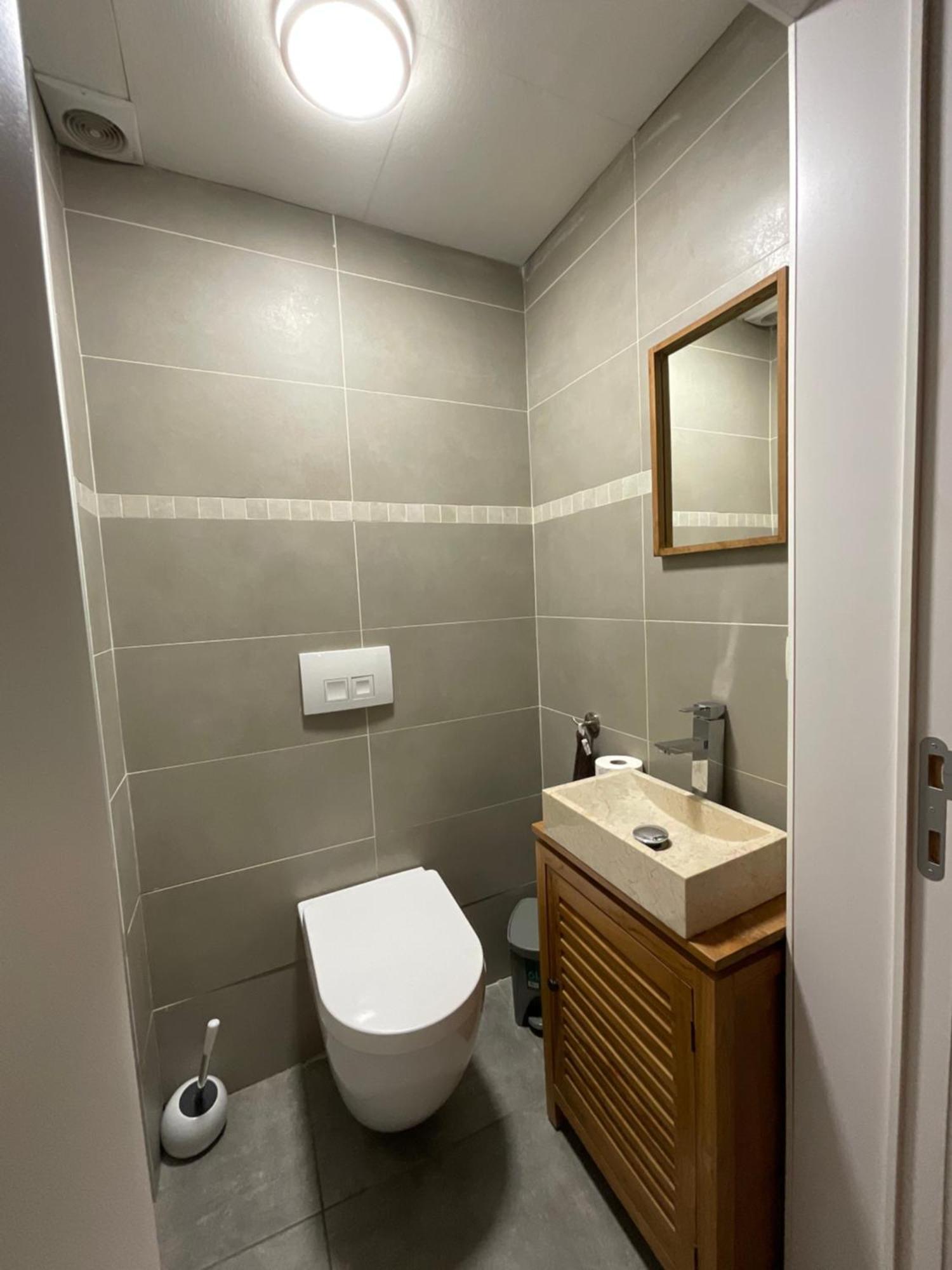 Maison 3 Chambres Proximite Aeroport Et Grand Axes Charleroi Exterior photo