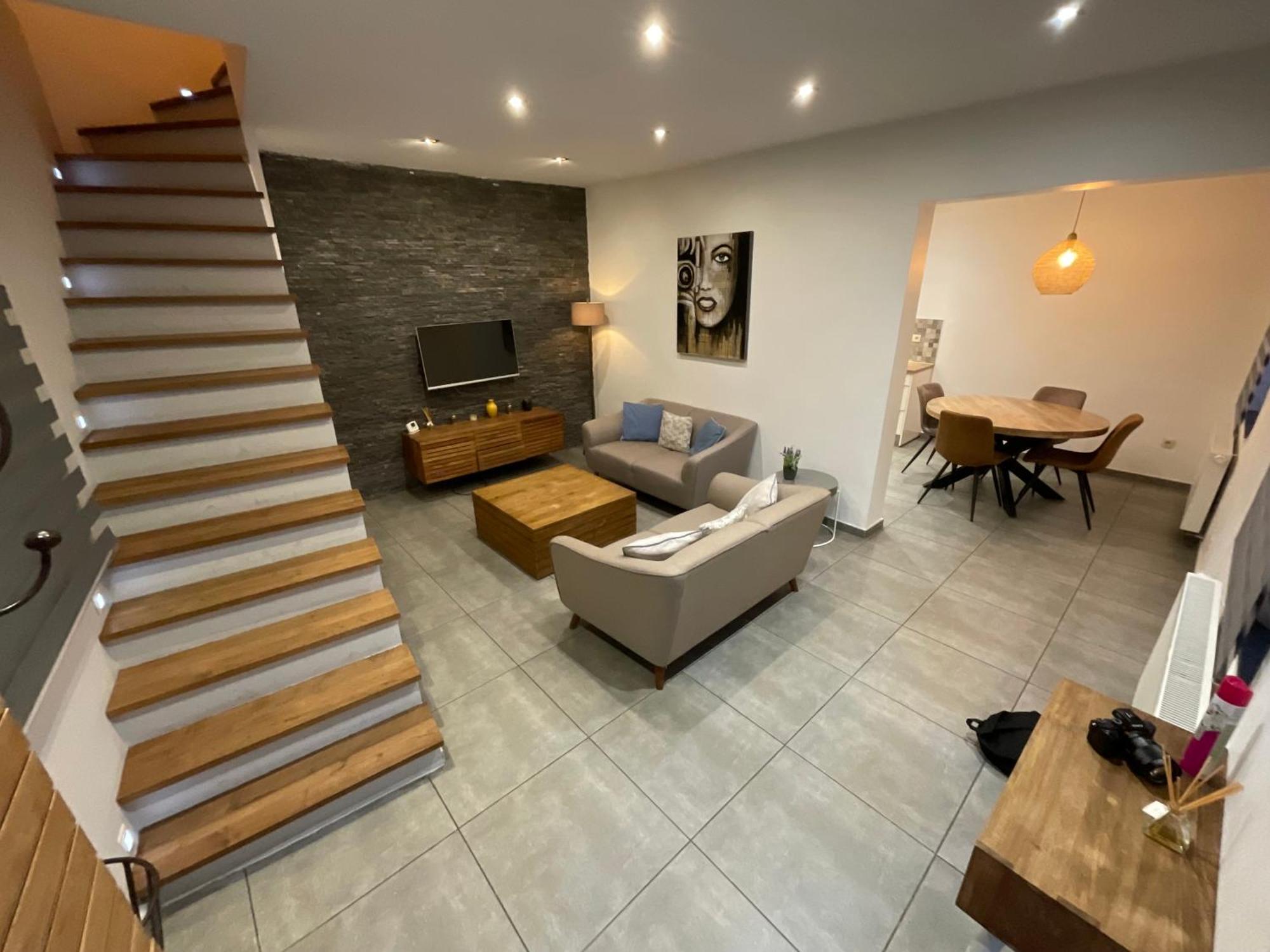 Maison 3 Chambres Proximite Aeroport Et Grand Axes Charleroi Exterior photo